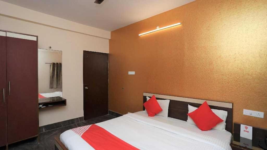 Oyo Royal Ruby Enclave Hotel Пури Екстериор снимка
